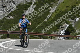 Photo #3540706 | 20-07-2023 10:13 | Passo Dello Stelvio - Waterfall curve BICYCLES