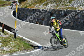 Foto #4246673 | 11-09-2023 11:09 | Passo Dello Stelvio - Waterfall Kehre BICYCLES