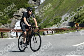 Photo #2184486 | 25-06-2022 10:02 | Passo Dello Stelvio - Waterfall curve BICYCLES