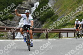 Photo #2409997 | 26-07-2022 11:30 | Passo Dello Stelvio - Waterfall curve BICYCLES