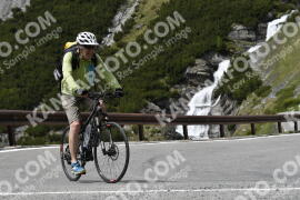Fotó #2109802 | 08-06-2022 13:56 | Passo Dello Stelvio - Vízesés kanyar Bicajosok