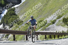 Foto #3132060 | 17-06-2023 16:25 | Passo Dello Stelvio - Waterfall Kehre BICYCLES
