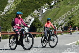 Photo #2183637 | 25-06-2022 09:36 | Passo Dello Stelvio - Waterfall curve BICYCLES