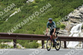 Photo #2411432 | 26-07-2022 12:54 | Passo Dello Stelvio - Waterfall curve BICYCLES