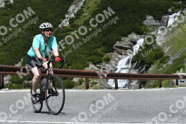 Photo #2203051 | 27-06-2022 11:48 | Passo Dello Stelvio - Waterfall curve BICYCLES