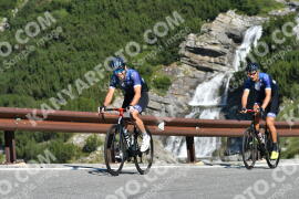 Photo #2368539 | 22-07-2022 09:59 | Passo Dello Stelvio - Waterfall curve BICYCLES
