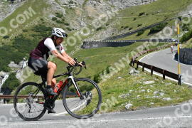 Photo #2352681 | 19-07-2022 10:45 | Passo Dello Stelvio - Waterfall curve BICYCLES