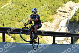 Photo #4003215 | 21-08-2023 09:42 | Passo Dello Stelvio - Waterfall curve BICYCLES