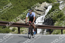 Photo #3545398 | 22-07-2023 10:17 | Passo Dello Stelvio - Waterfall curve BICYCLES