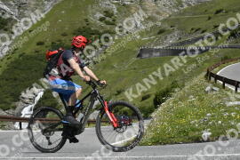 Photo #3498603 | 16-07-2023 10:42 | Passo Dello Stelvio - Waterfall curve BICYCLES