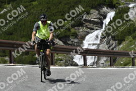 Fotó #3615747 | 28-07-2023 13:40 | Passo Dello Stelvio - Vízesés kanyar Bicajosok