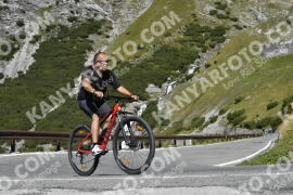 Photo #2738412 | 25-08-2022 11:29 | Passo Dello Stelvio - Waterfall curve BICYCLES