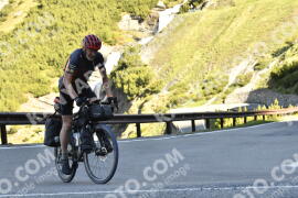 Photo #2104268 | 06-06-2022 09:05 | Passo Dello Stelvio - Waterfall BICYCLE riders