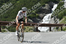 Photo #2171151 | 20-06-2022 14:50 | Passo Dello Stelvio - Waterfall curve BICYCLES