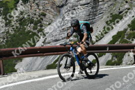 Photo #2322719 | 16-07-2022 11:17 | Passo Dello Stelvio - Waterfall curve BICYCLES