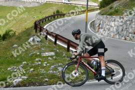 Photo #2411863 | 26-07-2022 14:17 | Passo Dello Stelvio - Waterfall curve BICYCLES