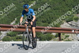 Photo #2397818 | 25-07-2022 10:02 | Passo Dello Stelvio - Waterfall curve BICYCLES