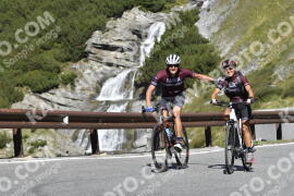Photo #2752231 | 26-08-2022 11:09 | Passo Dello Stelvio - Waterfall curve BICYCLES