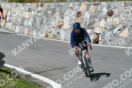 Fotó #4121330 | 01-09-2023 14:51 | Passo Dello Stelvio - Vízesés kanyar Bicajosok
