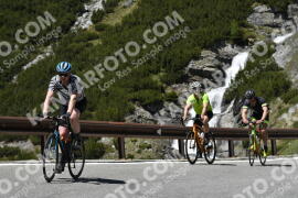 Photo #2105876 | 06-06-2022 13:24 | Passo Dello Stelvio - Waterfall curve BICYCLES