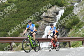 Photo #2178830 | 24-06-2022 10:30 | Passo Dello Stelvio - Waterfall curve BICYCLES