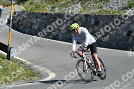 Photo #2368904 | 22-07-2022 10:49 | Passo Dello Stelvio - Waterfall curve BICYCLES