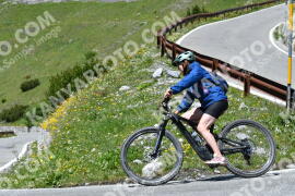 Photo #2192215 | 25-06-2022 13:43 | Passo Dello Stelvio - Waterfall curve BICYCLES