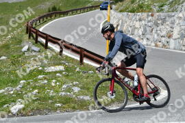 Photo #2309087 | 15-07-2022 14:01 | Passo Dello Stelvio - Waterfall curve BICYCLES