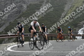 Photo #2129200 | 13-06-2022 09:55 | Passo Dello Stelvio - Waterfall BICYCLE riders