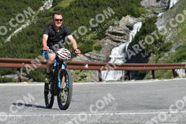 Photo #2168313 | 20-06-2022 09:47 | Passo Dello Stelvio - Waterfall curve BICYCLES