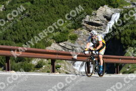 Fotó #2266057 | 09-07-2022 09:36 | Passo Dello Stelvio - Vízesés kanyar Bicajosok