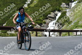 Photo #2191908 | 25-06-2022 13:19 | Passo Dello Stelvio - Waterfall curve BICYCLES