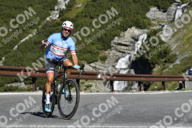 Photo #2728658 | 24-08-2022 10:02 | Passo Dello Stelvio - Waterfall curve BICYCLES