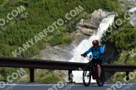 Photo #3932950 | 18-08-2023 09:27 | Passo Dello Stelvio - Waterfall curve BICYCLES