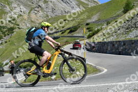 Photo #2319394 | 16-07-2022 10:36 | Passo Dello Stelvio - Waterfall curve BICYCLES