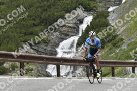 Photo #3256708 | 27-06-2023 13:42 | Passo Dello Stelvio - Waterfall curve BICYCLES