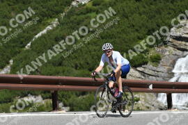 Photo #2307299 | 15-07-2022 10:58 | Passo Dello Stelvio - Waterfall curve BICYCLES