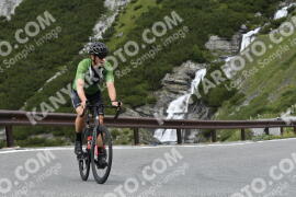 Photo #3546617 | 22-07-2023 11:14 | Passo Dello Stelvio - Waterfall curve BICYCLES