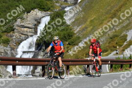 Photo #4305304 | 26-09-2023 10:22 | Passo Dello Stelvio - Waterfall curve BICYCLES