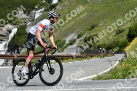 Photo #2202612 | 27-06-2022 10:40 | Passo Dello Stelvio - Waterfall curve BICYCLES