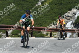 Photo #2369292 | 22-07-2022 11:11 | Passo Dello Stelvio - Waterfall curve BICYCLES