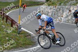 Photo #2365490 | 21-07-2022 13:17 | Passo Dello Stelvio - Waterfall curve BICYCLES