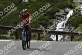 Fotó #3709430 | 02-08-2023 13:45 | Passo Dello Stelvio - Vízesés kanyar Bicajosok
