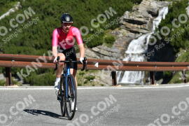 Photo #2336557 | 17-07-2022 10:05 | Passo Dello Stelvio - Waterfall curve BICYCLES
