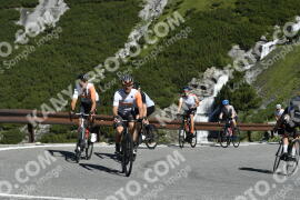 Fotó #3476600 | 15-07-2023 09:47 | Passo Dello Stelvio - Vízesés kanyar Bicajosok