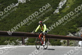 Fotó #3594145 | 27-07-2023 12:52 | Passo Dello Stelvio - Vízesés kanyar Bicajosok