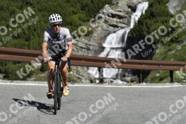 Photo #3540623 | 20-07-2023 10:07 | Passo Dello Stelvio - Waterfall curve BICYCLES