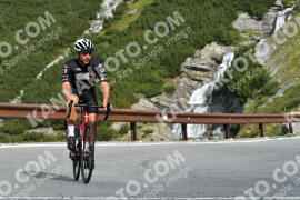 Photo #2680422 | 17-08-2022 09:48 | Passo Dello Stelvio - Waterfall curve BICYCLES