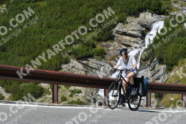 Fotó #4254163 | 12-09-2023 12:24 | Passo Dello Stelvio - Vízesés kanyar Bicajosok