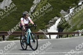 Photo #3244380 | 26-06-2023 10:52 | Passo Dello Stelvio - Waterfall curve BICYCLES